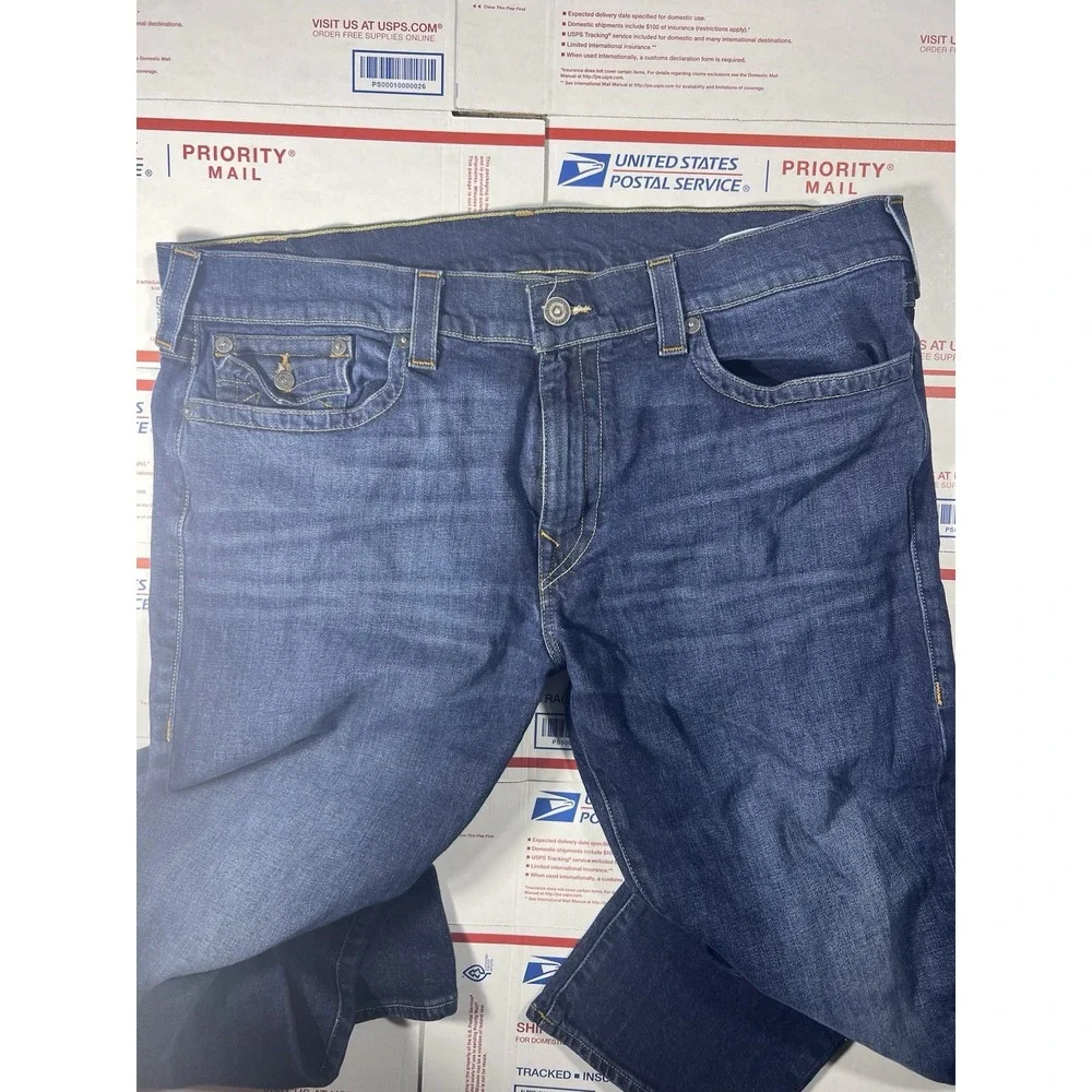 TRUE RELIGION JEANS RN#112790‎ CA#57414 SZ 42